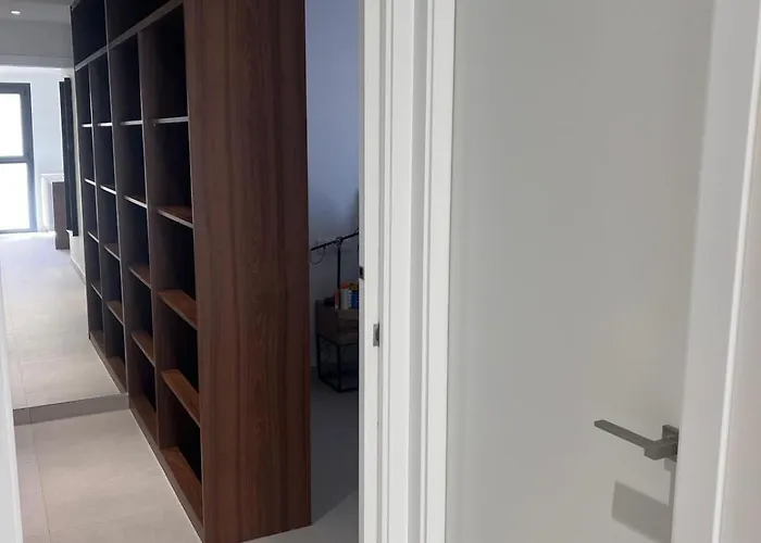 Mediterranean Garden Holidays Apartamento *